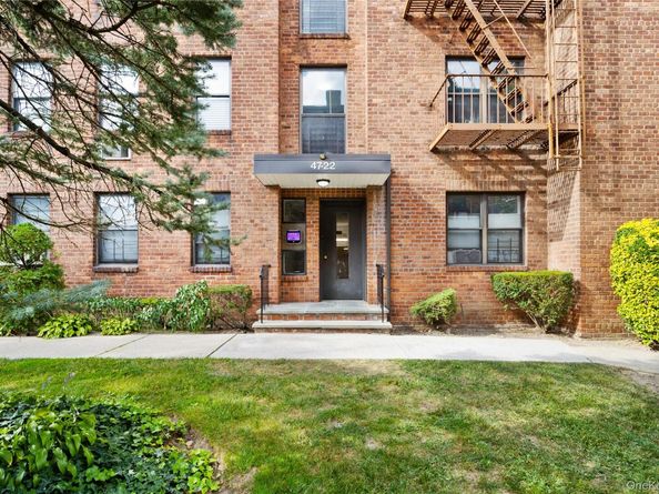 47-22 215th Place 2B, Bayside NY 11364