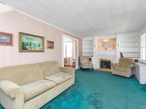 21 Carter Court, Lynbrook NY 11563