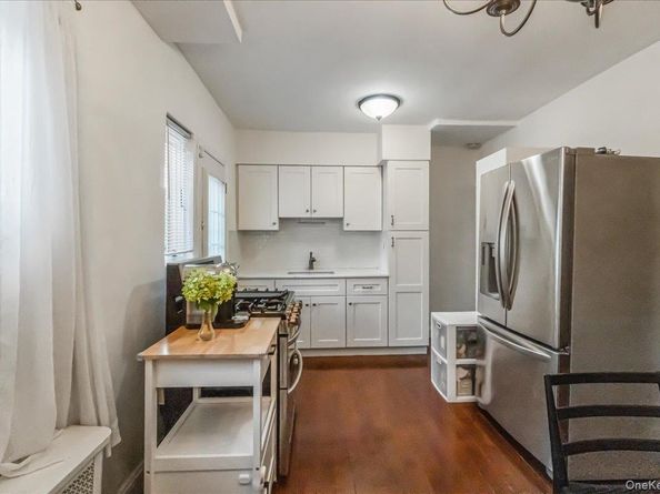 15824 Powells Cove Boulevard, Beechhurst NY 11357