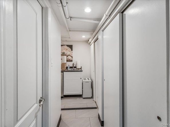 15824 Powells Cove Boulevard, Beechhurst NY 11357
