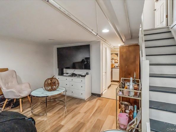 15824 Powells Cove Boulevard, Beechhurst NY 11357