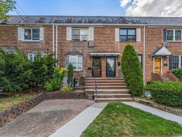 15824 Powells Cove Boulevard, Beechhurst NY 11357