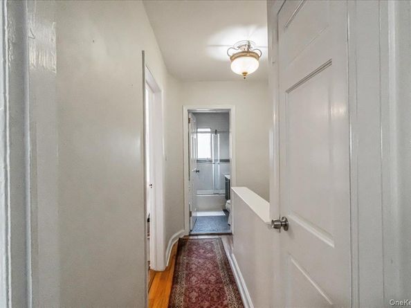 15824 Powells Cove Boulevard, Beechhurst NY 11357