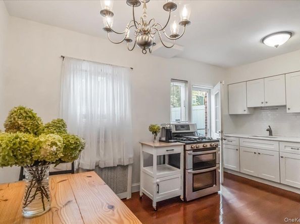 15824 Powells Cove Boulevard, Beechhurst NY 11357