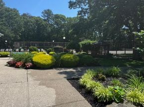 33 Huntingdale Way, Middle Island NY 11953