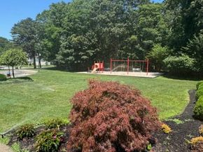 33 Huntingdale Way, Middle Island NY 11953