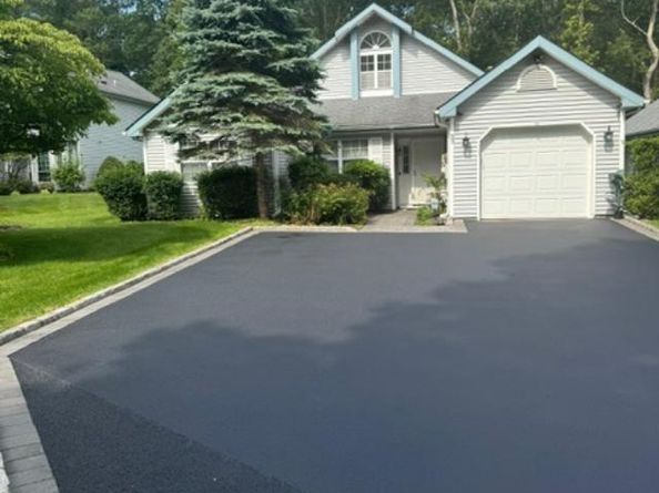 33 Huntingdale Way, Middle Island NY 11953