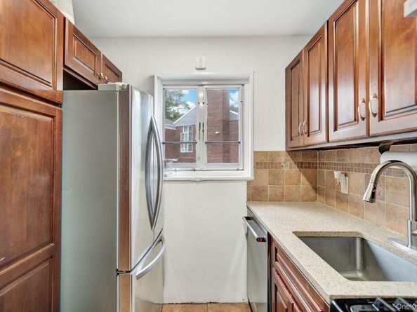 224-17 Hillside Avenue Upper, Queens Village NY 11427