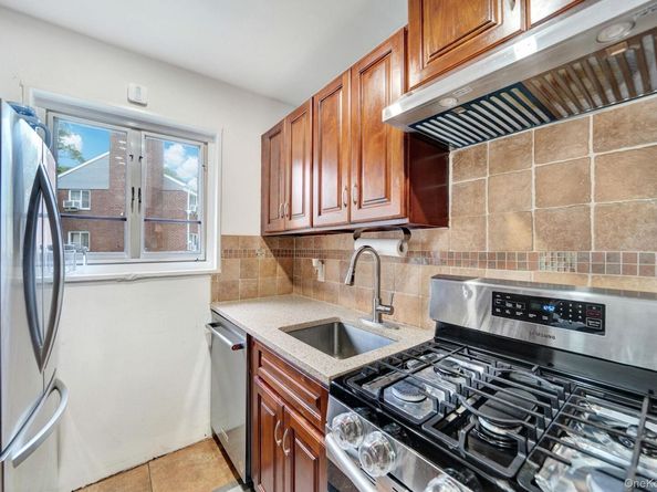 224-17 Hillside Avenue Upper, Queens Village NY 11427