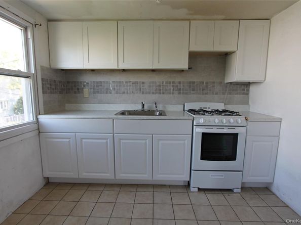 60-30 53rd Street, Maspeth NY 11378