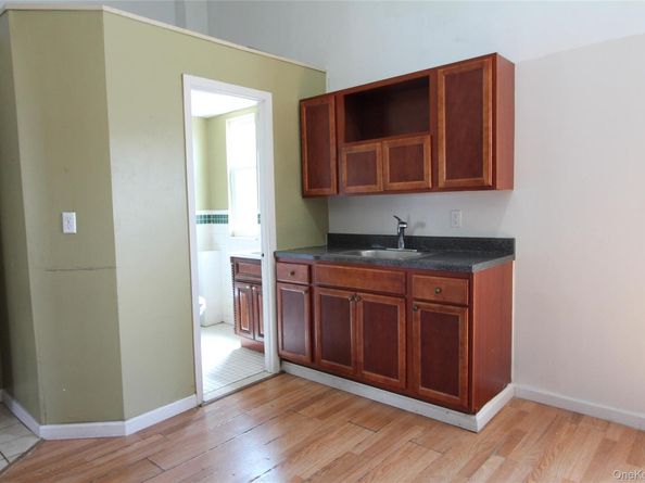 60-30 53rd Street, Maspeth NY 11378