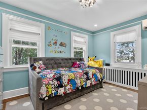 20 Hendrick Avenue, Glen Cove NY 11542
