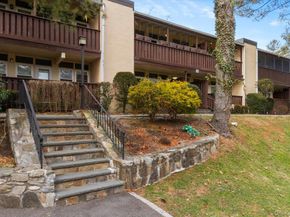 103 Wiltshire Road D11, Scarsdale NY 10583