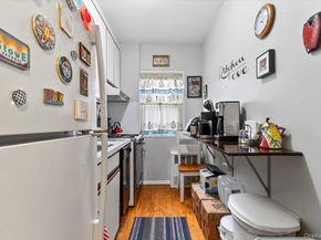 103 Wiltshire Road D11, Scarsdale NY 10583