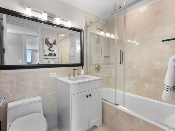 10 City Place 30H, White Plains NY 10601
