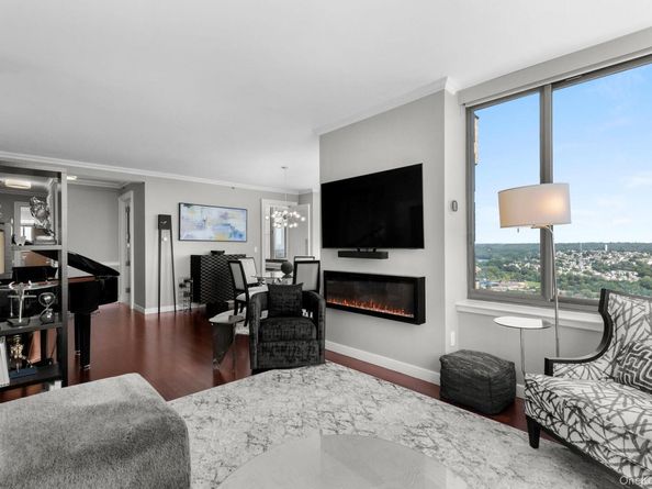 10 City Place 30H, White Plains NY 10601