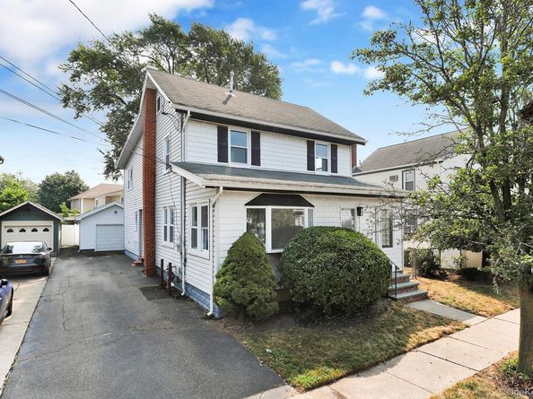 38 Chester Court, Oceanside NY 11572