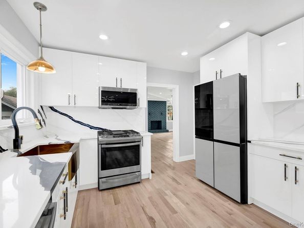38 Chester Court, Oceanside NY 11572