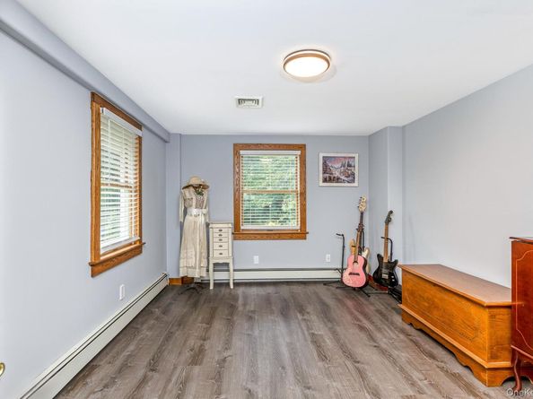 127 North Street, Manorville NY 11949