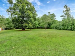 127 North Street, Manorville NY 11949