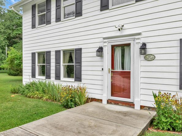 127 North Street, Manorville NY 11949