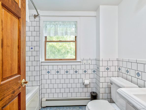 127 North Street, Manorville NY 11949