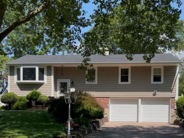 5 Dewey Road, Commack NY 11725