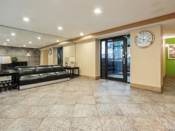 665 Thwaites Place 4V, Bronx NY 10467