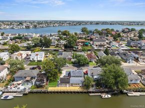 3322 Parkway Drive, Baldwin NY 11510