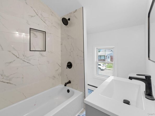 3322 Parkway Drive, Baldwin NY 11510