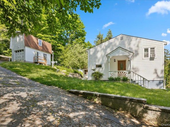 398 E Main Street, Jefferson Valley NY 10535