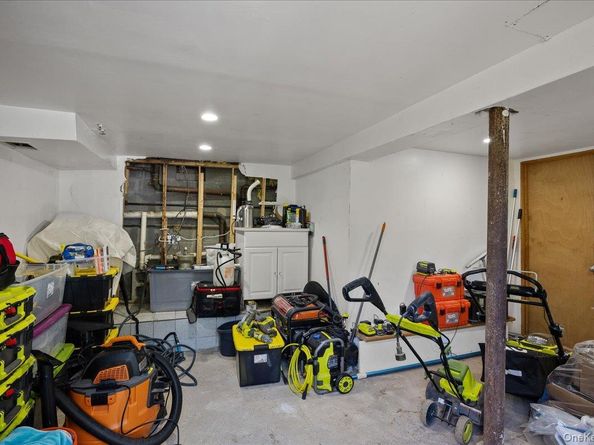 398 E Main Street, Jefferson Valley NY 10535