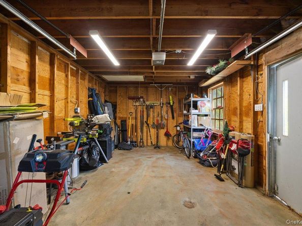 398 E Main Street, Jefferson Valley NY 10535