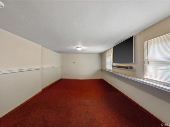 398 E Main Street, Jefferson Valley NY 10535