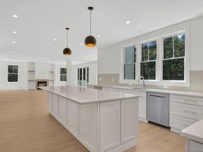 95 N Summit Boulevard, Westhampton NY 11977
