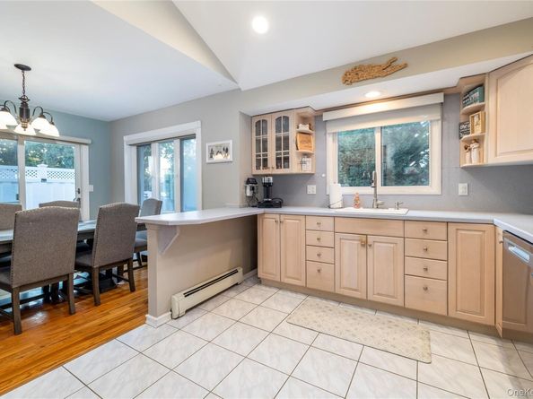 137 Willard Avenue, Farmingdale NY 11735