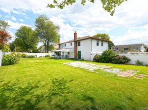 17 Regent Street, Hicksville NY 11801
