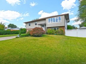 17 Regent Street, Hicksville NY 11801