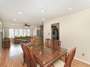 17 Regent Street, Hicksville NY 11801