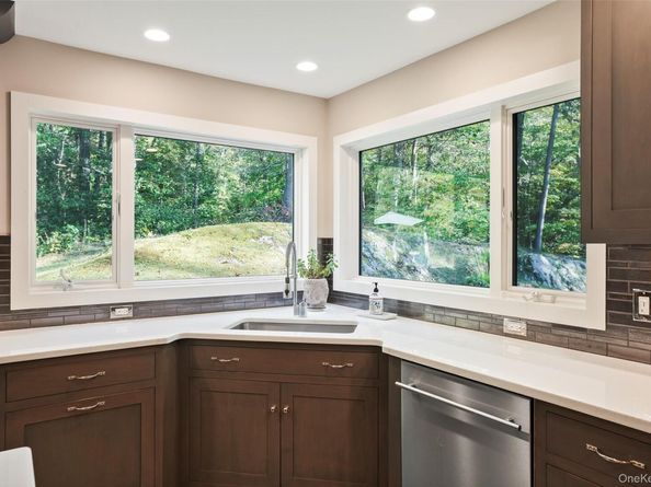 61 Mill River Road, South Salem NY 10590