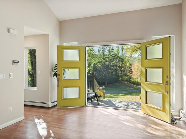 61 Mill River Road, South Salem NY 10590