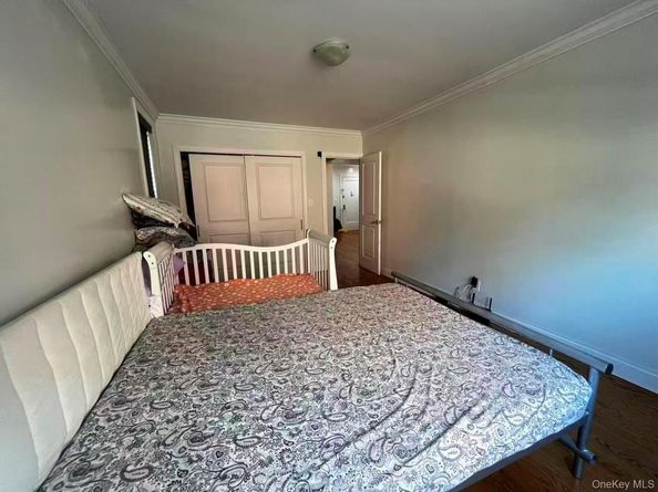 15030 71st Avenue 2D, Kew Garden Hills NY 11367