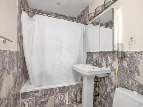 15030 71st Avenue 2D, Flushing NY 11367