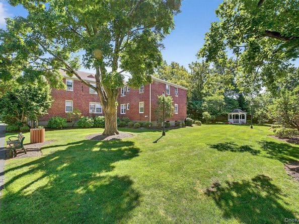 11 Bryant Crescent 1B, White Plains NY 10605