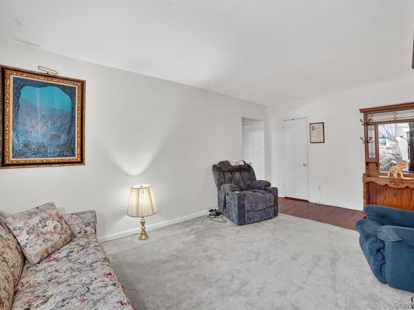 11 Bryant Crescent 1B, White Plains NY 10605