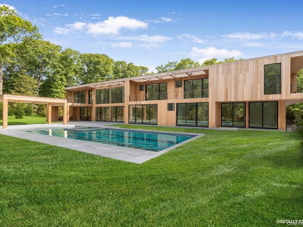 16 Arbor Path, Amagansett NY 11930