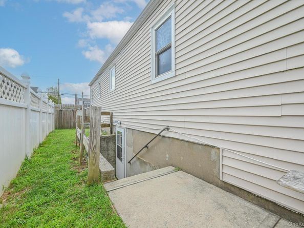 63 Cedar Avenue, East Farmingdale NY 11735