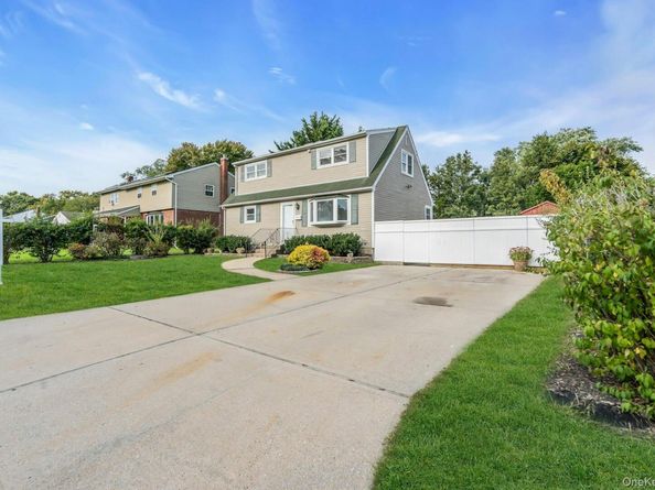 51 Arbor Lane, Centereach NY 11720