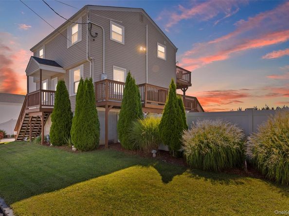 853 S Bay Street, Lindenhurst NY 11757