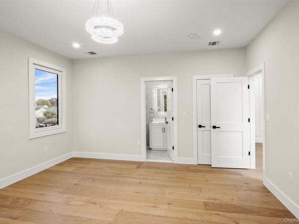 182 Friends Lane, Westbury NY 11590
